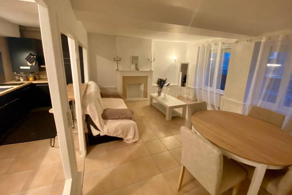 Ferienwohnung La Reine Avranches Exterior foto